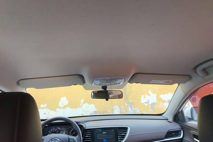 Used GAC Trumpchi GA4 2018 150N Automatic Luxury Edition Headliner
