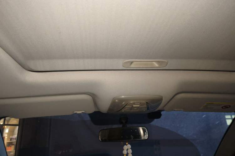 Used GAC Trumpchi GA4 2018 200T Automatic Luxury Edition Headliner