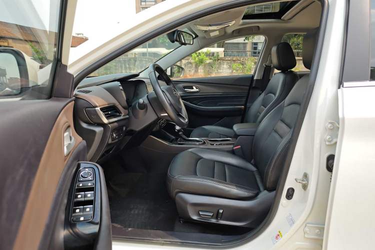 Used GAC Trumpchi GA4 2018 200T Automatic Luxury Edition Interior 10