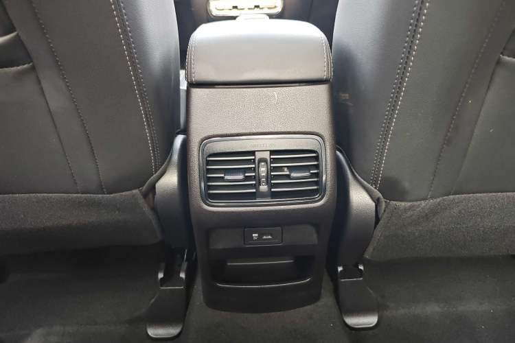 Used GAC Trumpchi GA4 2018 200T Automatic Luxury Edition Interior 12