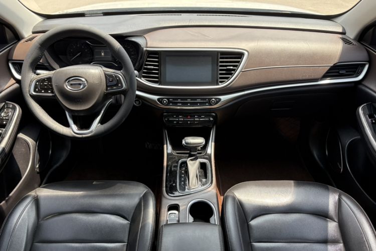 Used GAC Trumpchi GA4 2018 200T Automatic Luxury Edition Interior 4