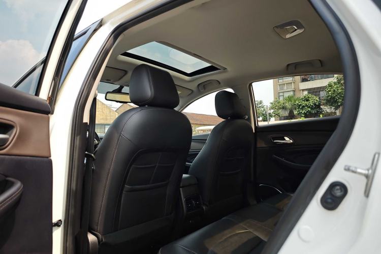 Used GAC Trumpchi GA4 2018 200T Automatic Luxury Edition Interior 8