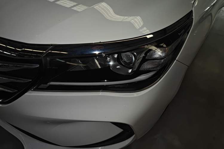 Used GAC Trumpchi GA4 2018 200T Automatic Luxury Edition Left Front Headlight