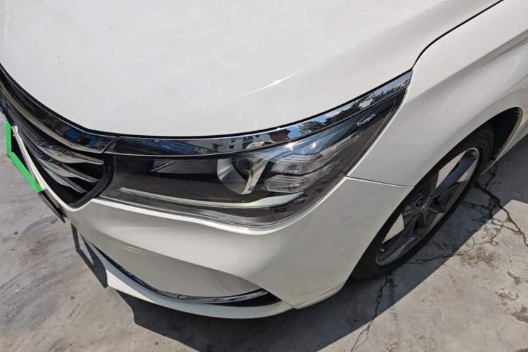Used GAC Trumpchi GA4 2018 200T Automatic Luxury Edition Left Front Headlight