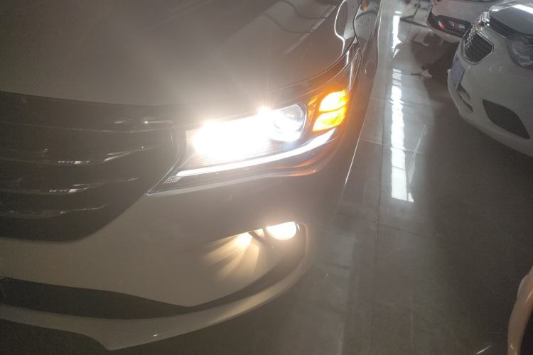 Used GAC Trumpchi GA4 2018 200T Automatic Luxury Edition Left Front Headlight