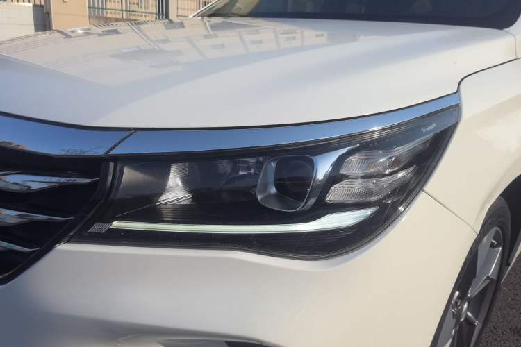 Used GAC Trumpchi GA4 2018 200T Automatic Luxury Edition Left Front Headlight