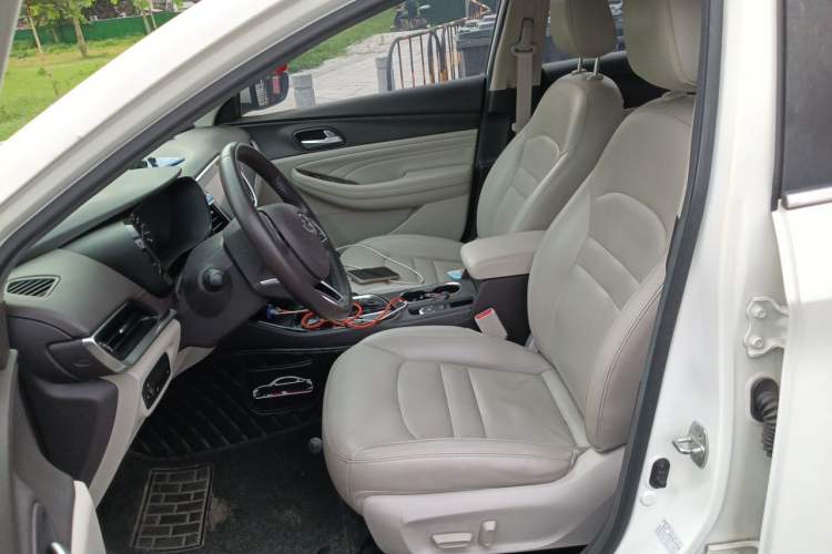 Used GAC Trumpchi GA4 2018 200T Automatic Prestige Edition Left Front Seat