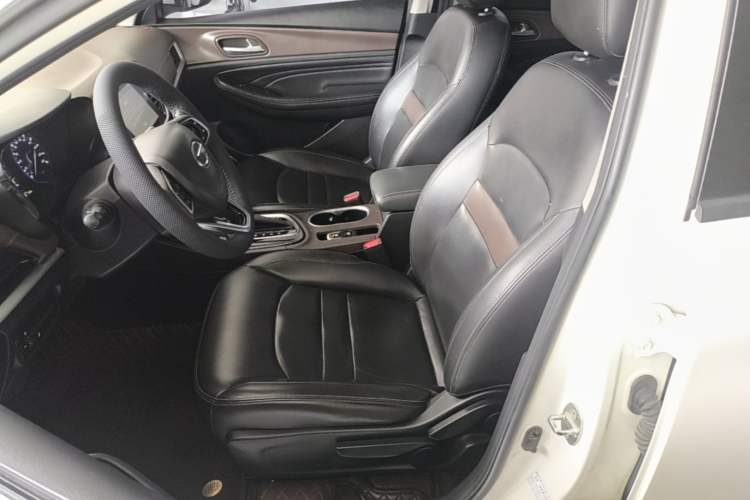 Used GAC Trumpchi GA4 2018 200T Automatic Luxury Edition Left Front Seat