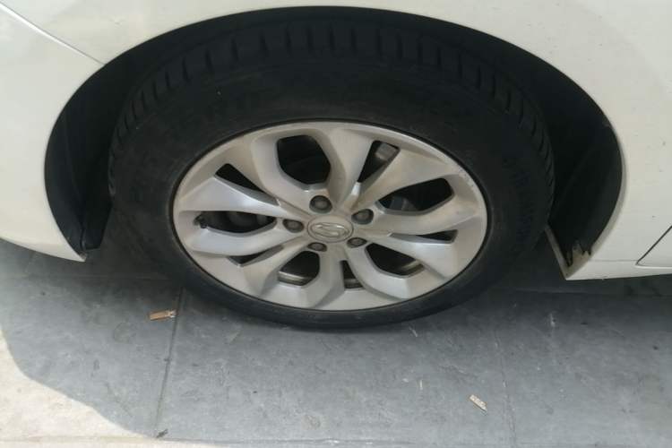 Used GAC Trumpchi GA4 2018 200T Automatic Luxury Edition Left Front Wheel Hub