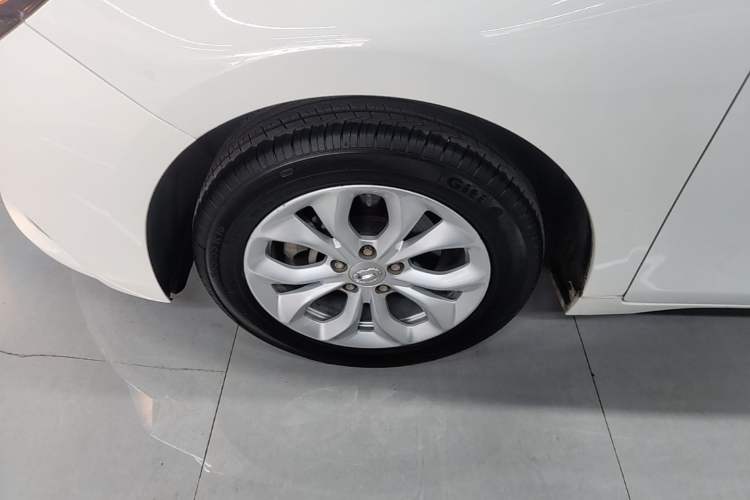 Used GAC Trumpchi GA4 2018 200T Manual Luxury Edition Left Front Wheel Hub
