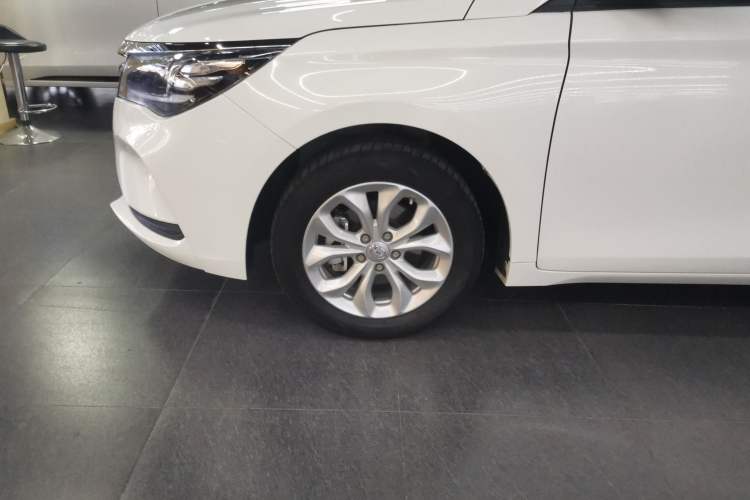 Used GAC Trumpchi GA4 2018 200T Automatic Luxury Edition Left Front Wheel Hub