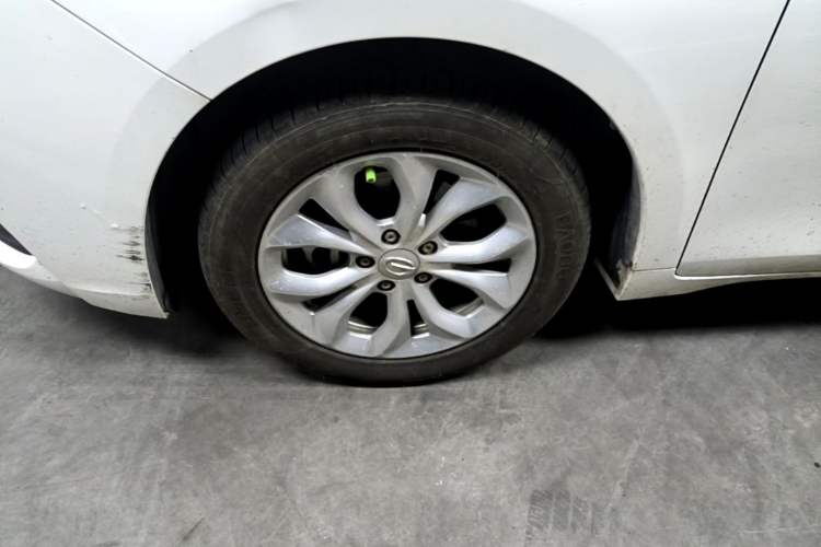 Used GAC Trumpchi GA4 2018 200T Automatic Luxury Edition Left Front Wheel Hub