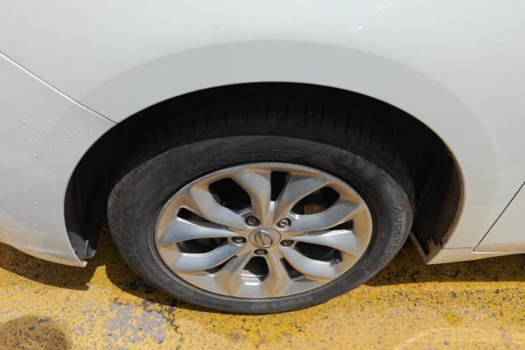 Used GAC Trumpchi GA4 2018 150N Automatic Luxury Edition Left Front Wheel Hub