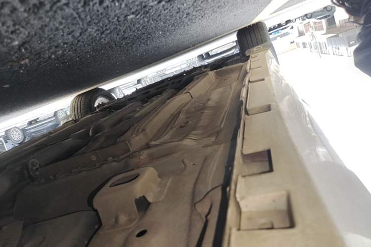 Used GAC Trumpchi GA4 2018 200T Automatic Luxury Edition Left Side Sill