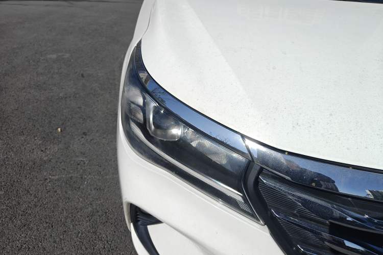 Used GAC Trumpchi GA4 2018 200T Automatic Luxury Edition Right Front Headlight