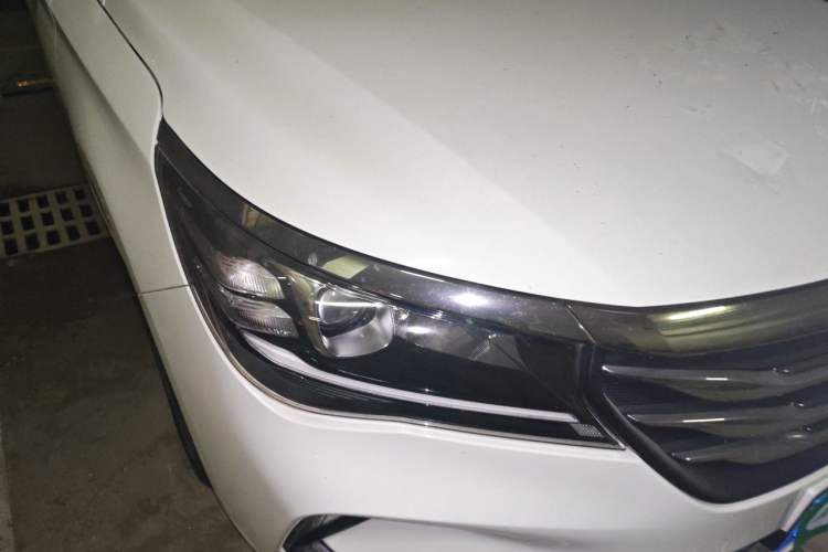 Used GAC Trumpchi GA4 2018 200T Automatic Luxury Edition Right Front Headlight