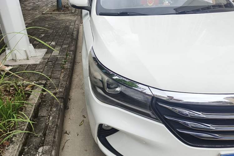 Used GAC Trumpchi GA4 2018 200T Automatic Luxury Edition Right Front Headlight