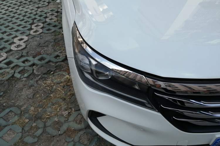 Used GAC Trumpchi GA4 2018 150N Manual Elite Edition Right Front Headlight