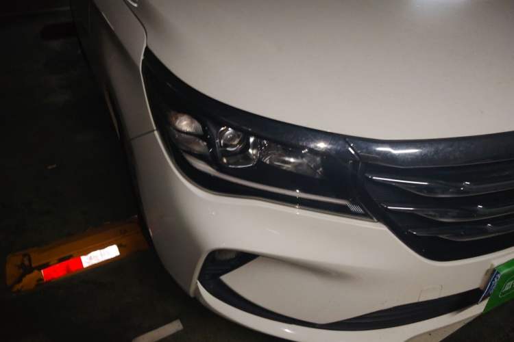 Used GAC Trumpchi GA4 2018 200T Automatic Luxury Edition Right Front Headlight