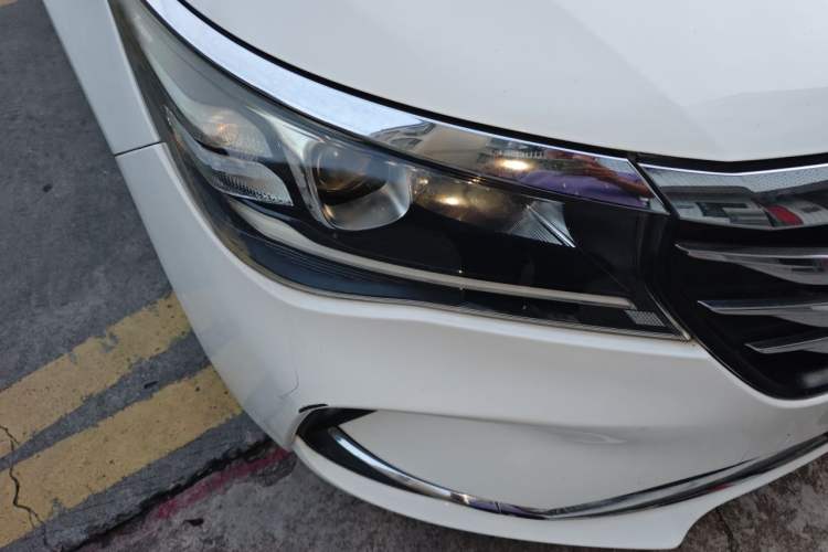 Used GAC Trumpchi GA4 2018 200T Automatic Luxury Edition Right Front Headlight