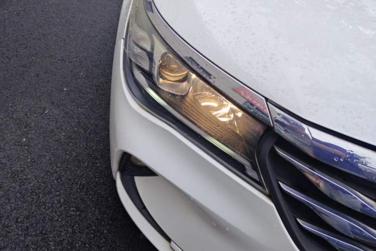 Used GAC Trumpchi GA4 2018 200T Automatic Luxury Edition Right Front Headlight