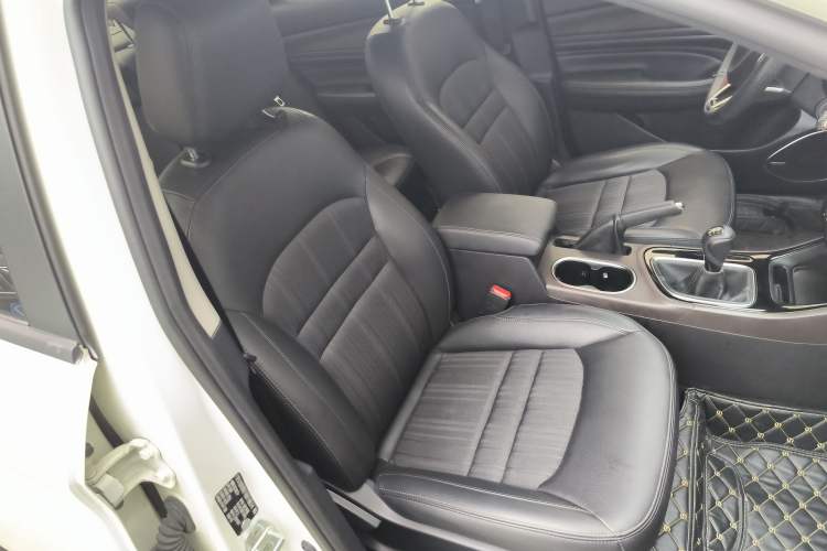Used GAC Trumpchi GA4 2018 150N Manual Elite Edition Right Front Seat