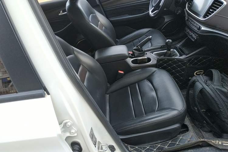 Used GAC Trumpchi GA4 2018 200T Manual Luxury Edition Right Front Seat
