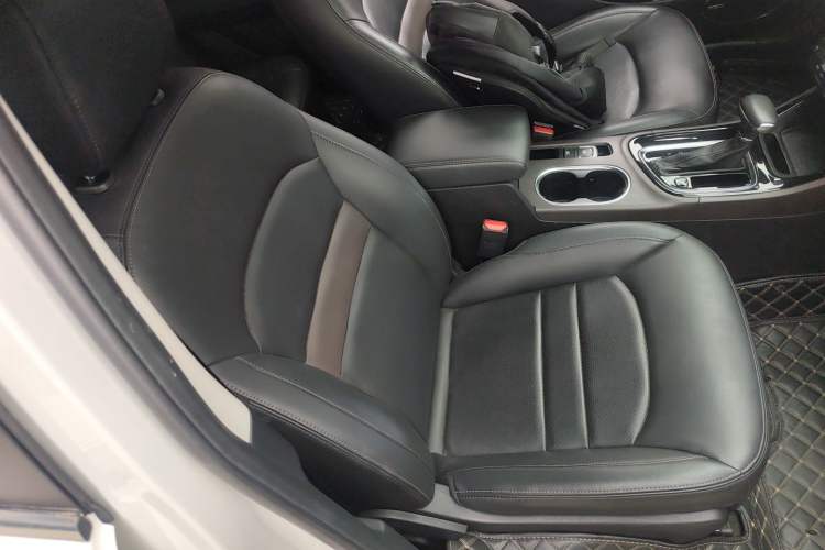 Used GAC Trumpchi GA4 2018 200T Automatic Luxury Edition Right Front Seat