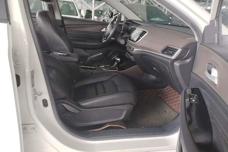 Used GAC Trumpchi GA4 2018 150N Automatic Luxury Edition Right Front Seat