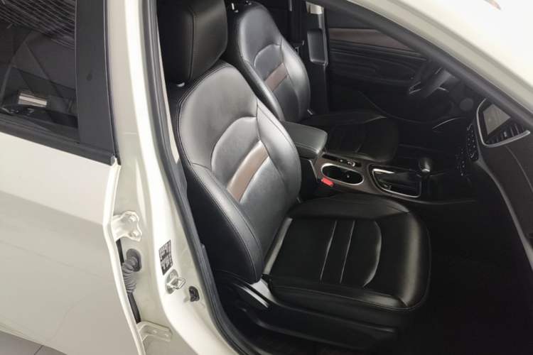 Used GAC Trumpchi GA4 2018 200T Automatic Luxury Edition Right Front Seat