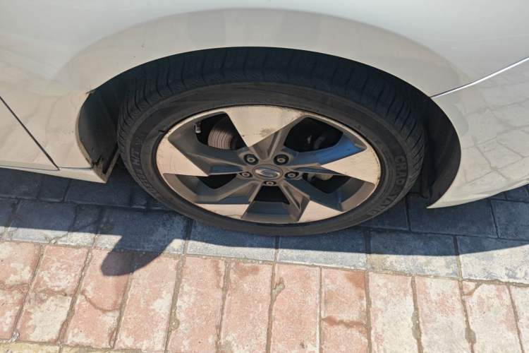 Used GAC Trumpchi GA4 2018 200T Automatic Luxury Edition Right Front Wheel Hub