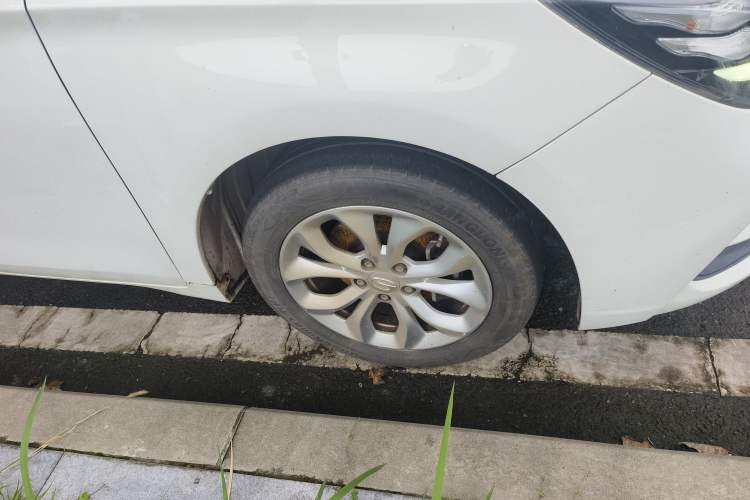 Used GAC Trumpchi GA4 2018 200T Automatic Luxury Edition Right Front Wheel Hub