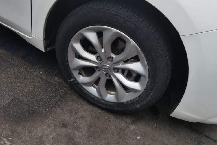Used GAC Trumpchi GA4 2018 200T Automatic Luxury Edition Right Front Wheel Hub