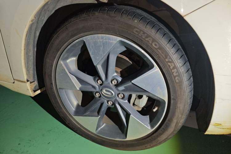 Used GAC Trumpchi GA4 2018 200T Automatic Luxury Edition Right Front Wheel Hub