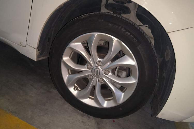 Used GAC Trumpchi GA4 2018 200T Automatic Luxury Edition Right Front Wheel Hub