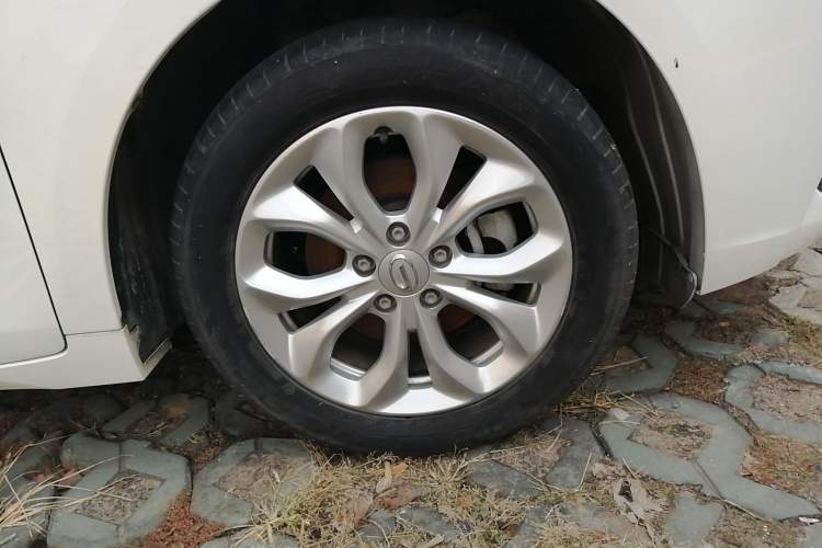 Used GAC Trumpchi GA4 2018 150N Manual Elite Edition Right Front Wheel Hub