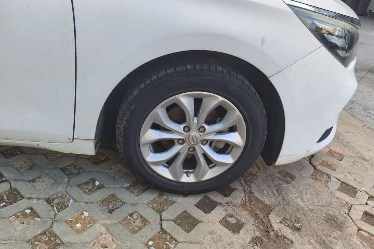 Used GAC Trumpchi GA4 2018 200T Automatic Luxury Edition Right Front Wheel Hub