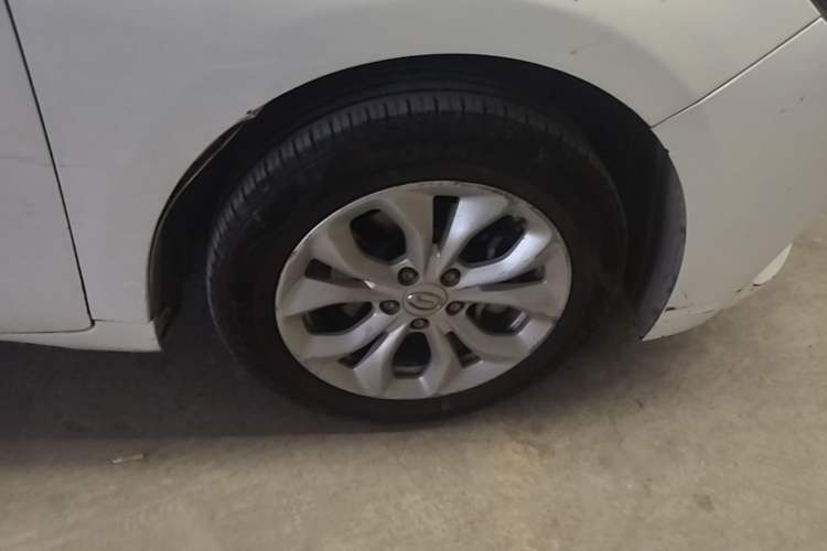Used GAC Trumpchi GA4 2018 200T Automatic Luxury Edition Right Front Wheel Hub
