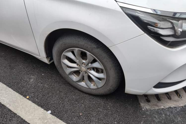 Used GAC Trumpchi GA4 2018 200T Automatic Luxury Edition Right Front Wheel Hub