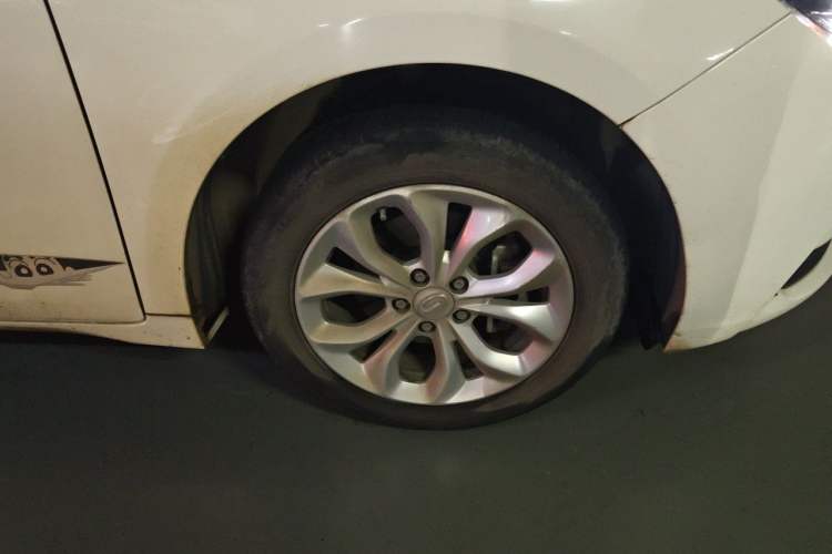 Used GAC Trumpchi GA4 2018 200T Automatic Luxury Edition Right Front Wheel Hub