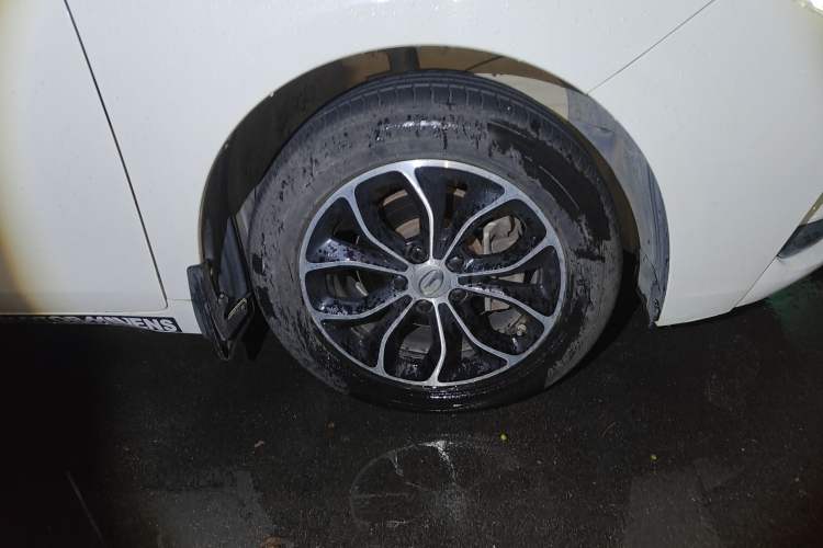 Used GAC Trumpchi GA4 2018 200T Automatic Luxury Edition Right Front Wheel Hub