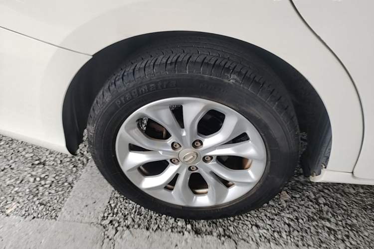 Used GAC Trumpchi GA4 2018 150N Automatic Luxury Edition Right Rear Wheel Hub