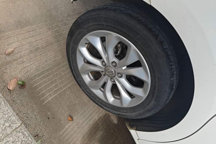 Used GAC Trumpchi GA4 2018 200T Automatic Luxury Edition Right Rear Wheel Hub