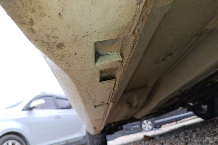 Used GAC Trumpchi GA4 2018 150N Manual Luxury Edition Right Side Sill
