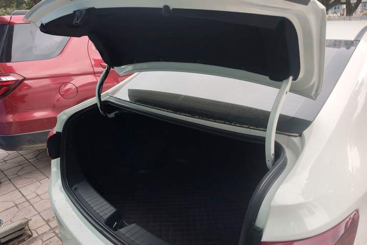 Used GAC Trumpchi GA4 2018 200T Automatic Luxury Edition Trunk