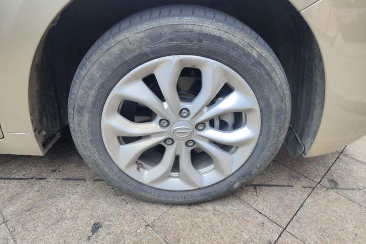 Used GAC Trumpchi GA4 2018 200T Automatic Luxury Edition Right Front Wheel Hub
