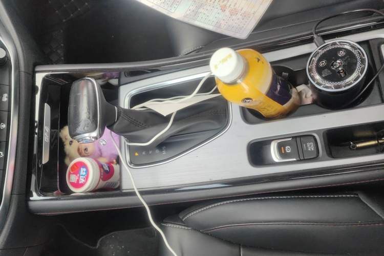 Used GAC Trumpchi GA4 2021 PLUS 235T Automatic Prestige Edition Gear Lever