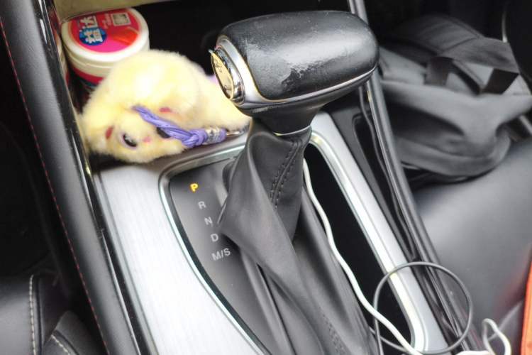 Used GAC Trumpchi GA4 2021 PLUS 235T Automatic Prestige Edition Gear Lever