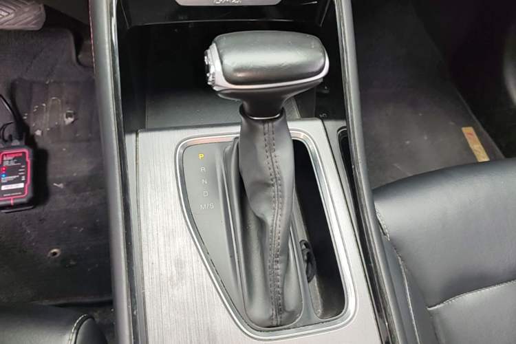 Used GAC Trumpchi GA4 2021 PLUS 235T Automatic Prestige Edition Gear Lever