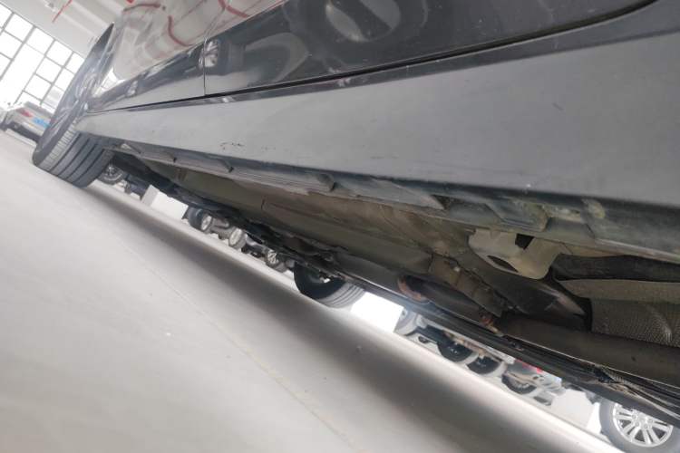 Used GAC Trumpchi GA4 2021 PLUS 235T Automatic Prestige Edition Left Side Sill